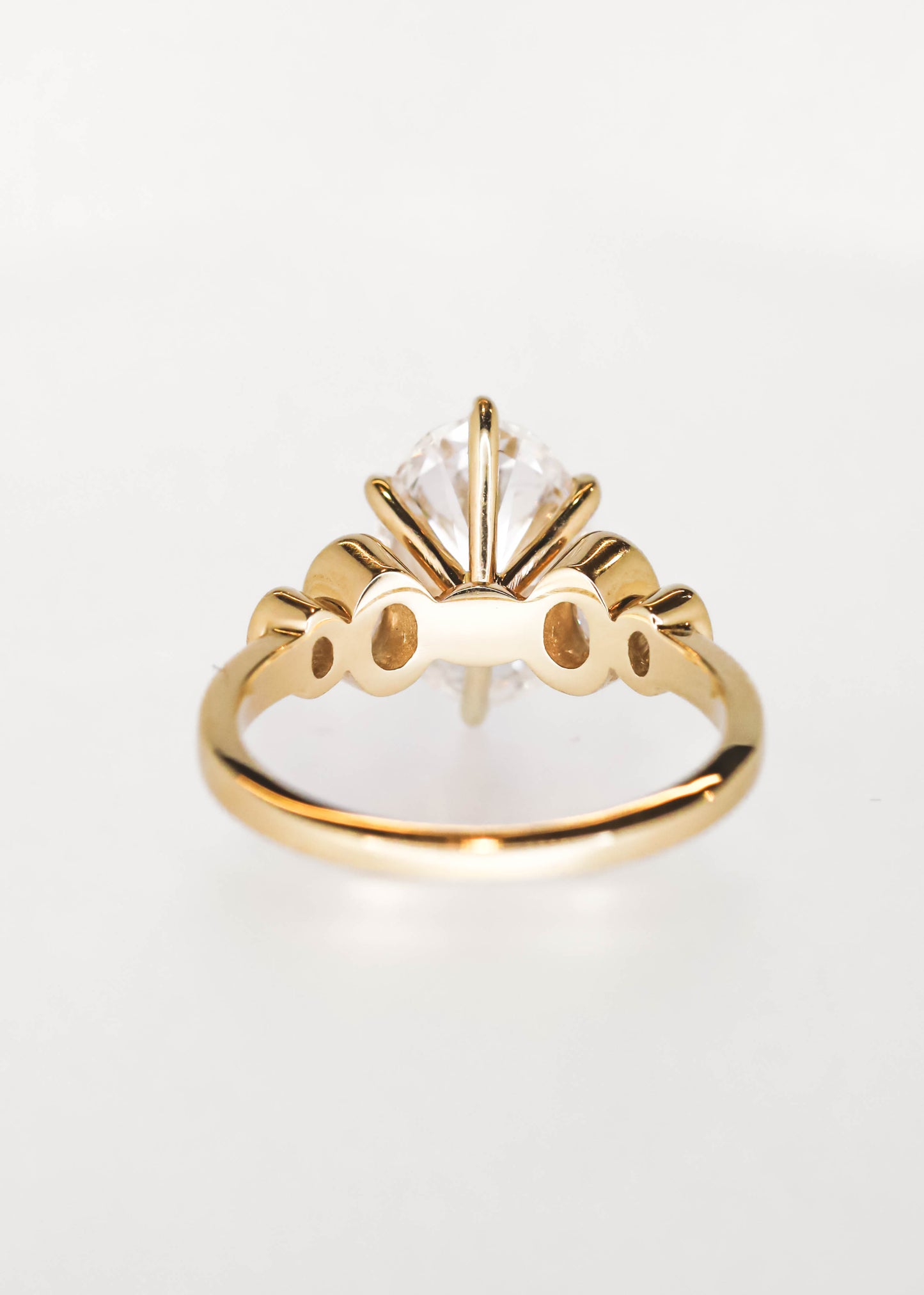 The Adelaide | 3.04ct Oval Lab Grown Diamond | Yellow Gold
