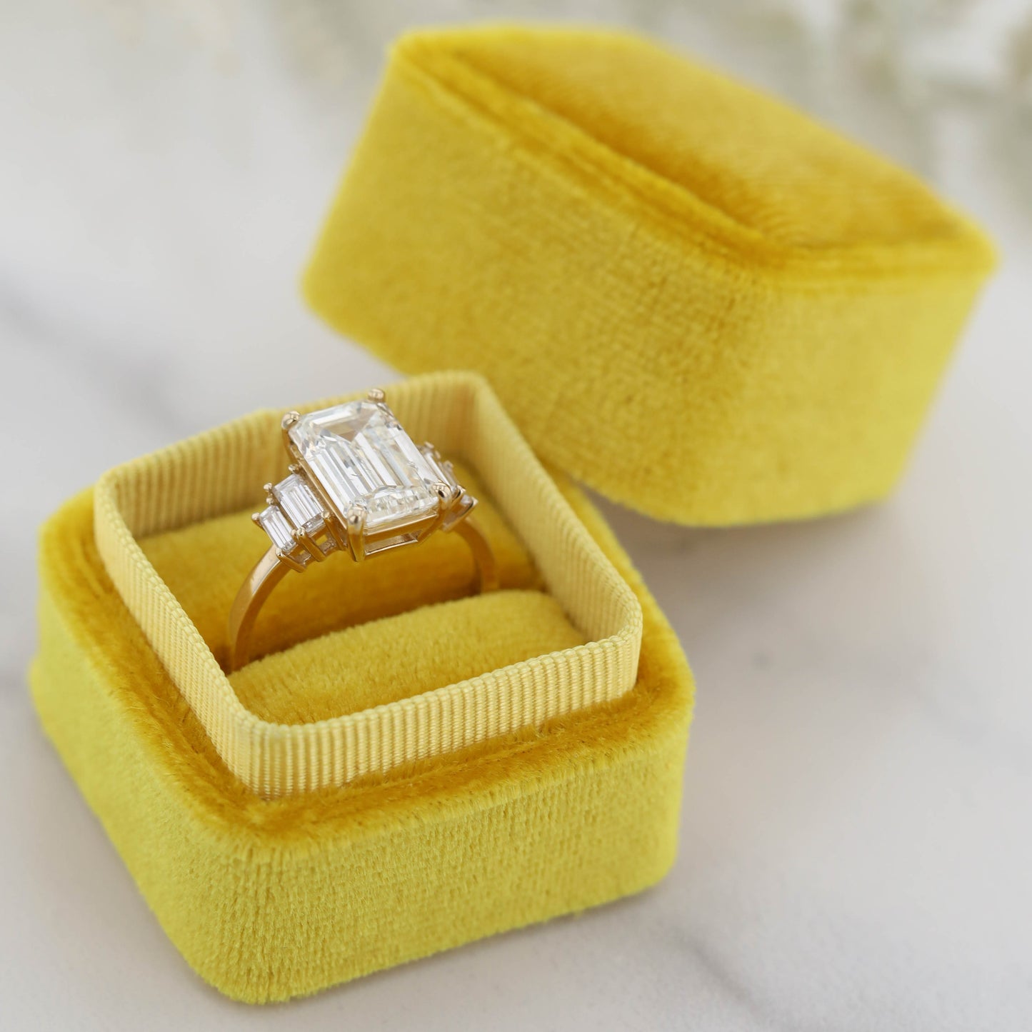 The Lyra | 14k | White | Size 7.5 | Stone MOS134 | Yellow Ring Box | Custom Engraving: +$0