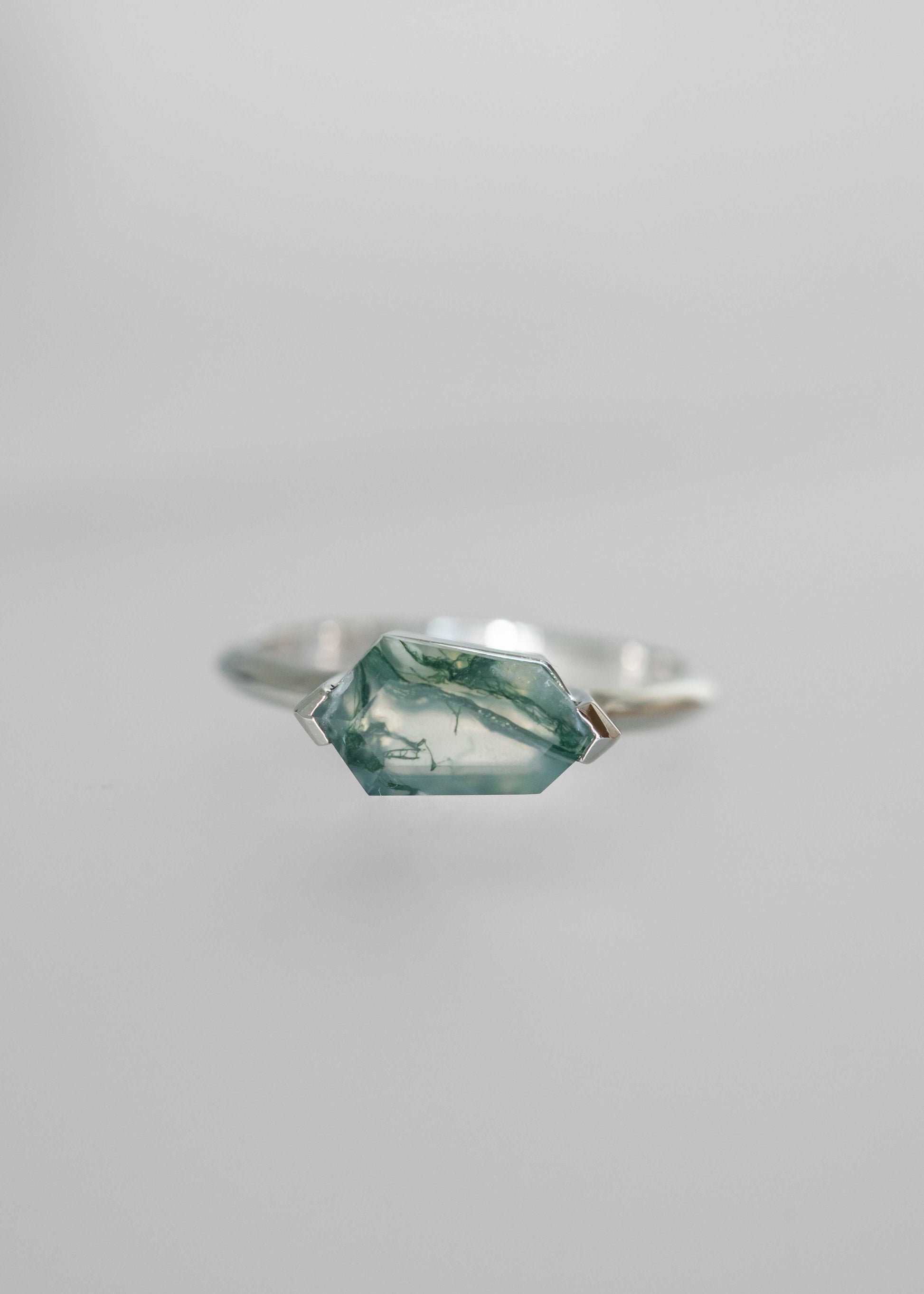 kite moss agate engagement ring, Lyra setting ring, east west set moss agate ring, 14k white gold moss agate ring, geometric engagement ring, alternative bridal jewelry, minimalist engagement ring, nature inspired ring, ethical gemstone ring, low profile engagement ring