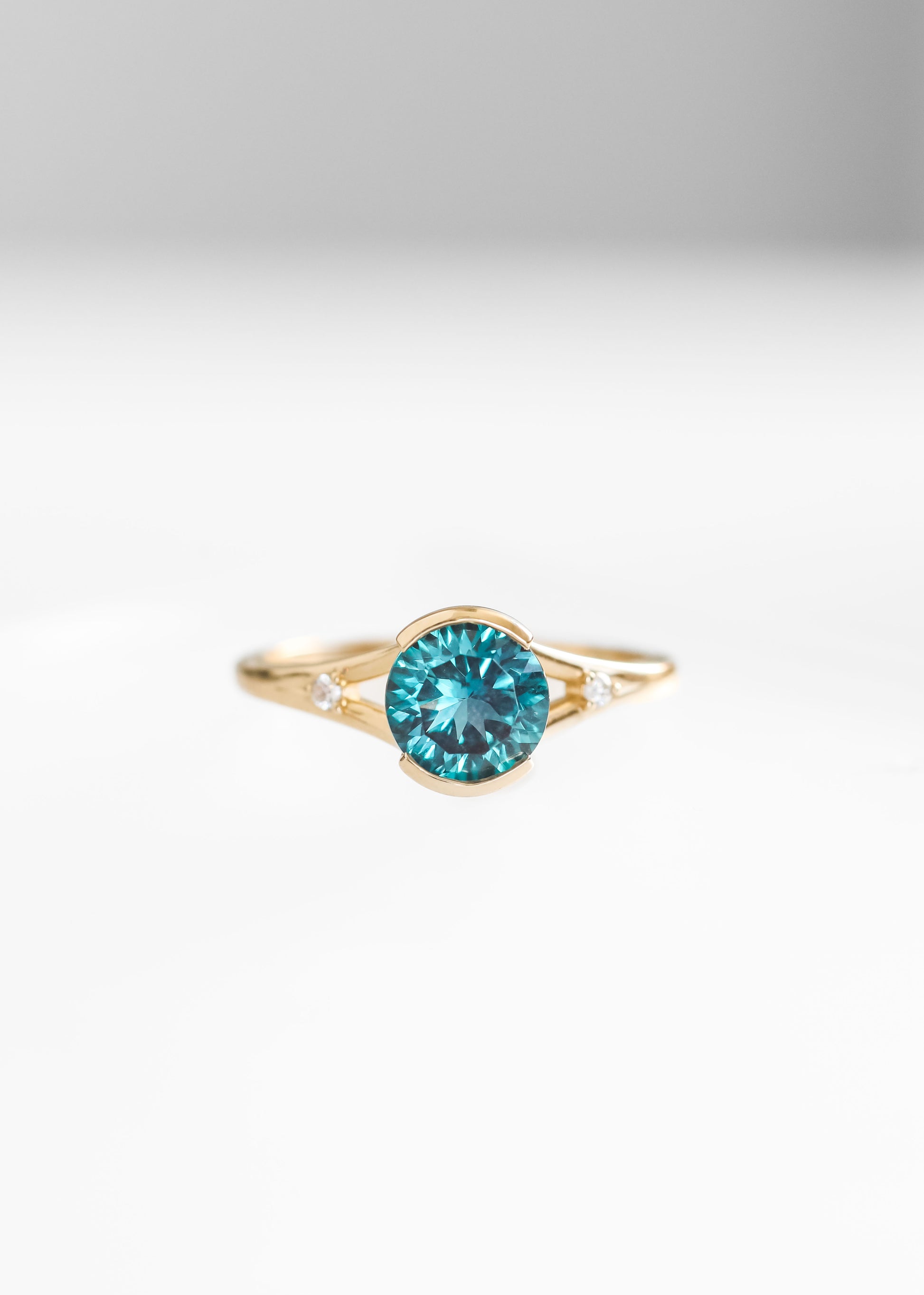 alexandrite engagement ring, lab alexandrite ring, 14k yellow gold engagement ring, Gemma setting ring, round alexandrite ring, color changing gemstone ring, alternative bridal ring, unique engagement ring