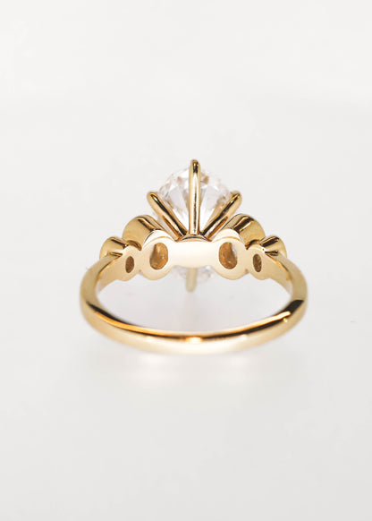 The Adelaide | 3.04ct Oval Lab Grown Diamond | Yellow Gold