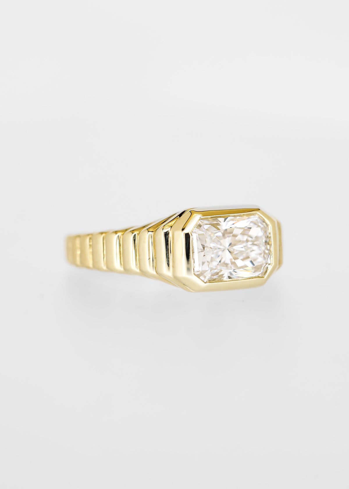 The Ribbed Vulcan | 2.01ct Lab Radiant Cut Diamond | Yellow Gold