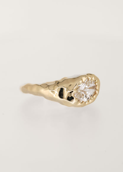 The Melty Apollo | 2.59ct Oval Lab Diamond | Yellow Gold