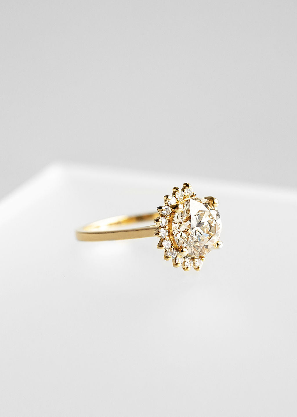 The Juliet | 2.44ct Light Champagne Diamond | Yellow Gold