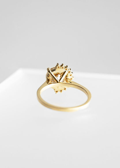 The Juliet | 2.44ct Light Champagne Diamond | Yellow Gold