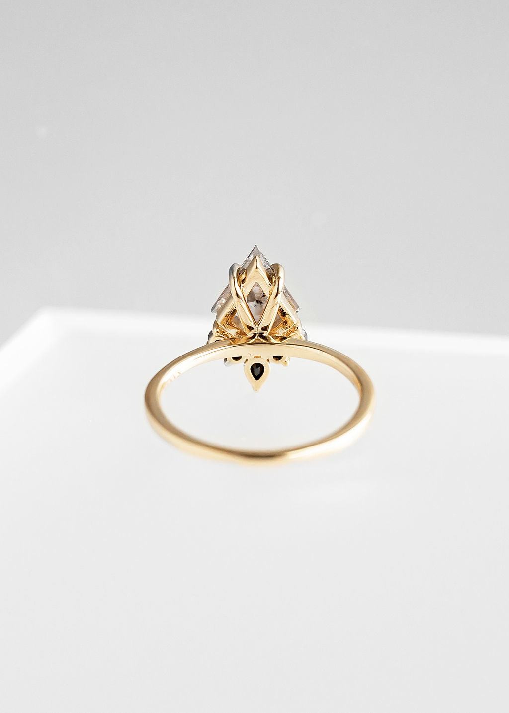 The Estelle | 1.39ct Kite Shaped Salt & Pepper Diamond | Yellow Gold