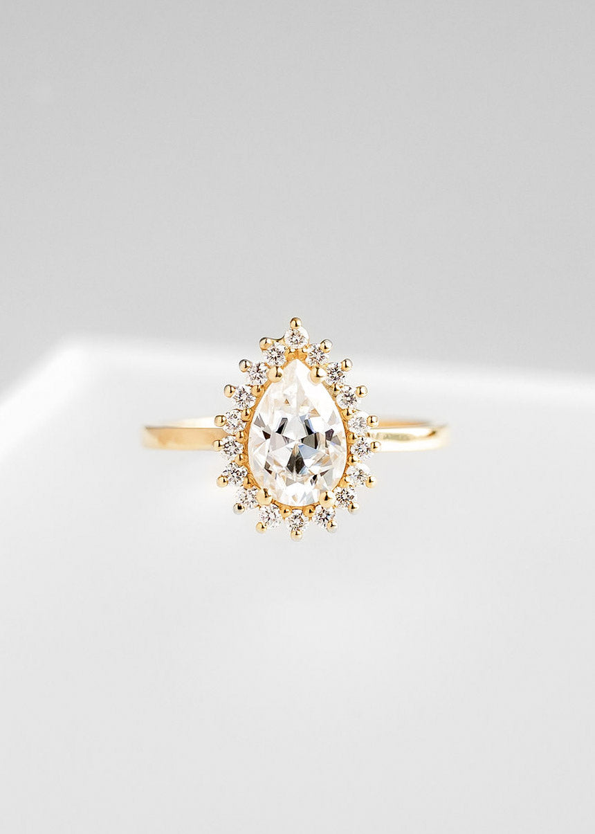 The Soleil | 1.35ct Pear Shaped Moissanite | Yellow Gold