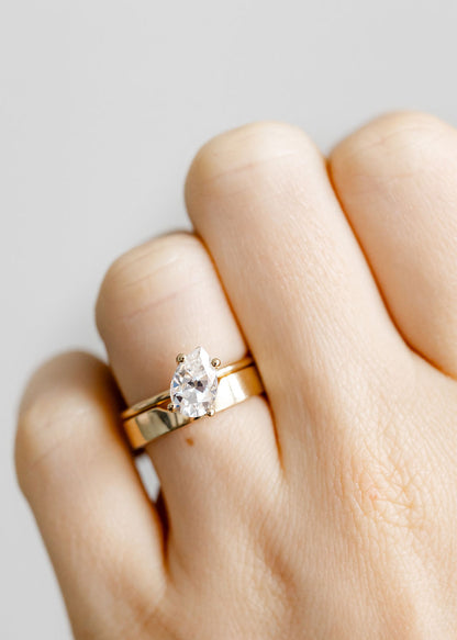 The Skye | 1.41ct Pear Moissanite | Yellow Gold