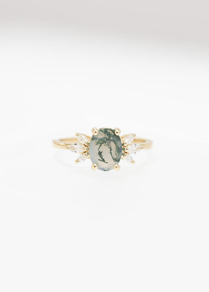 The Mini Luna | 1.09ct Oval Moss Agate | Yellow Gold