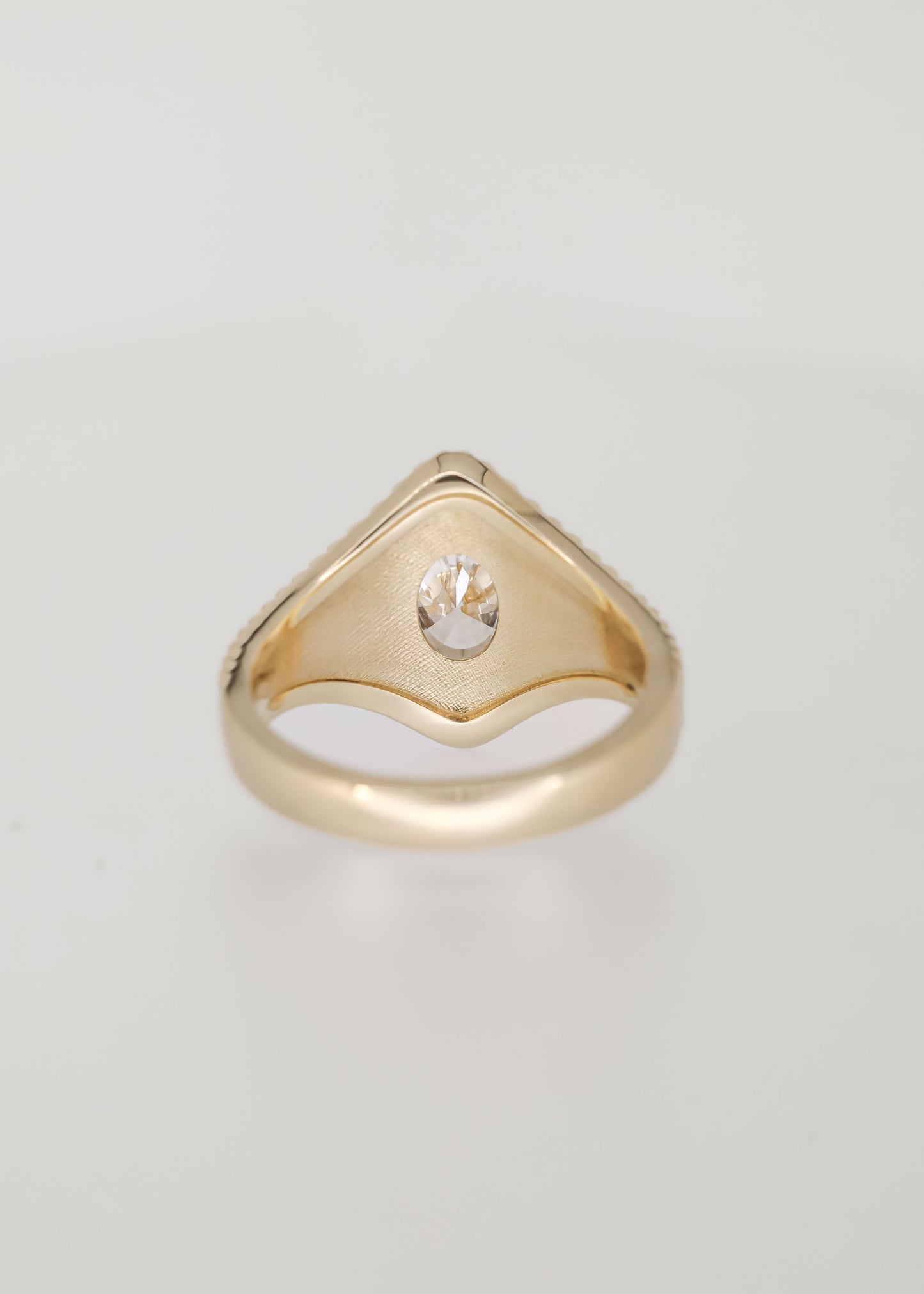 The Chandler | 1.59ct Oval Lab Diamond | Yellow Gold