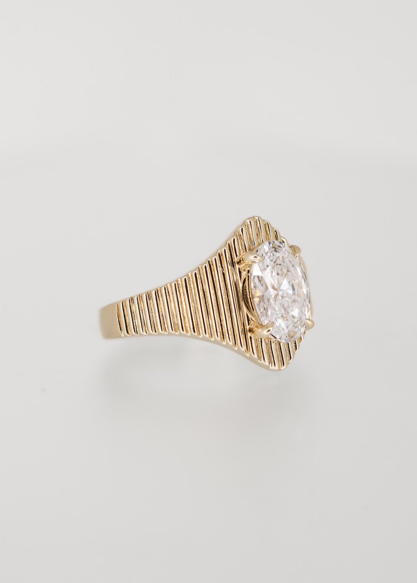 The Chandler | 1.59ct Oval Lab Diamond | Yellow Gold